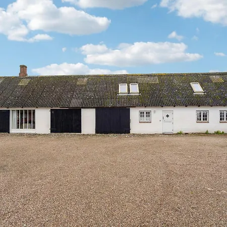 Apartament Stunning In With Wifi Fåborg